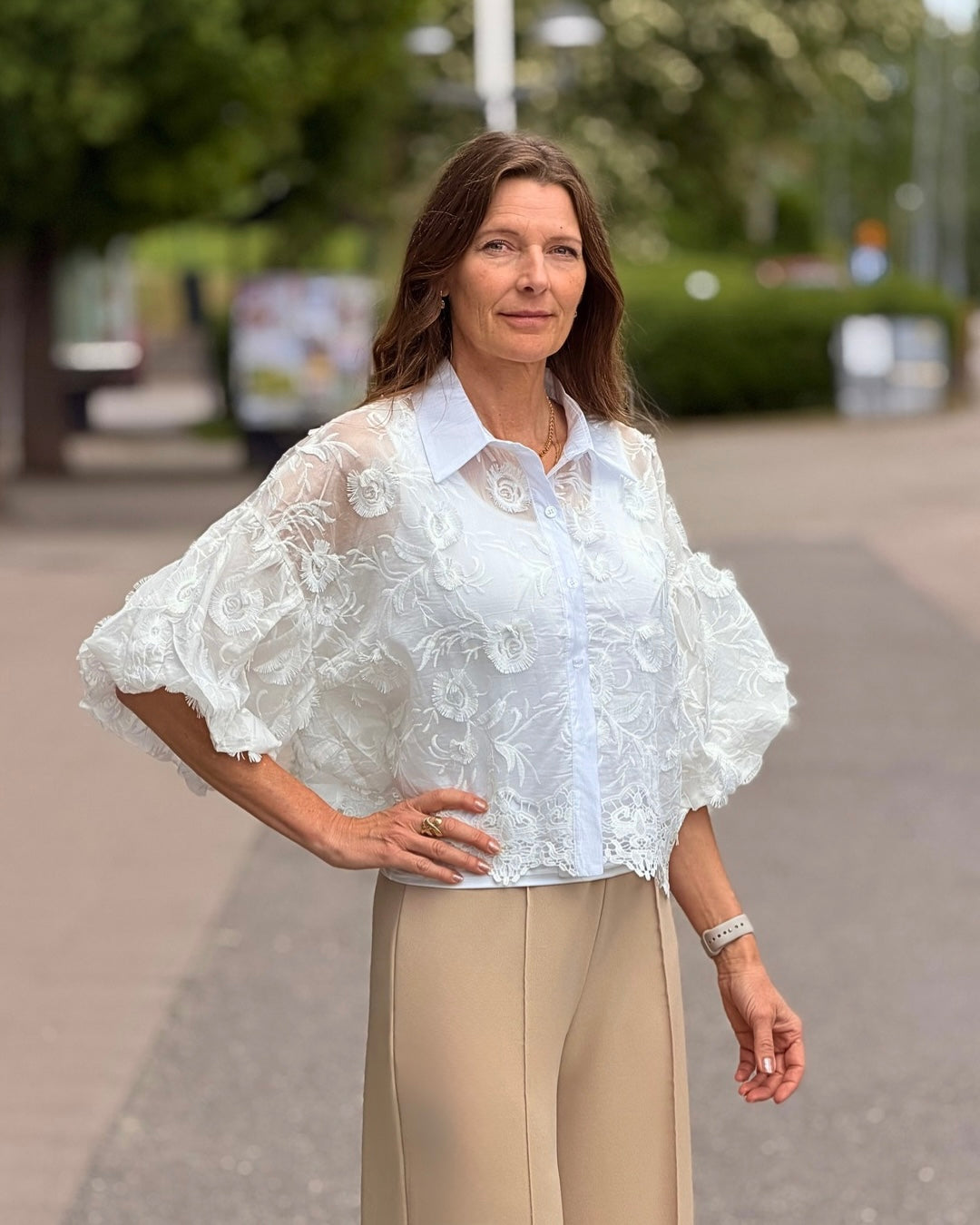 Blus med spets
