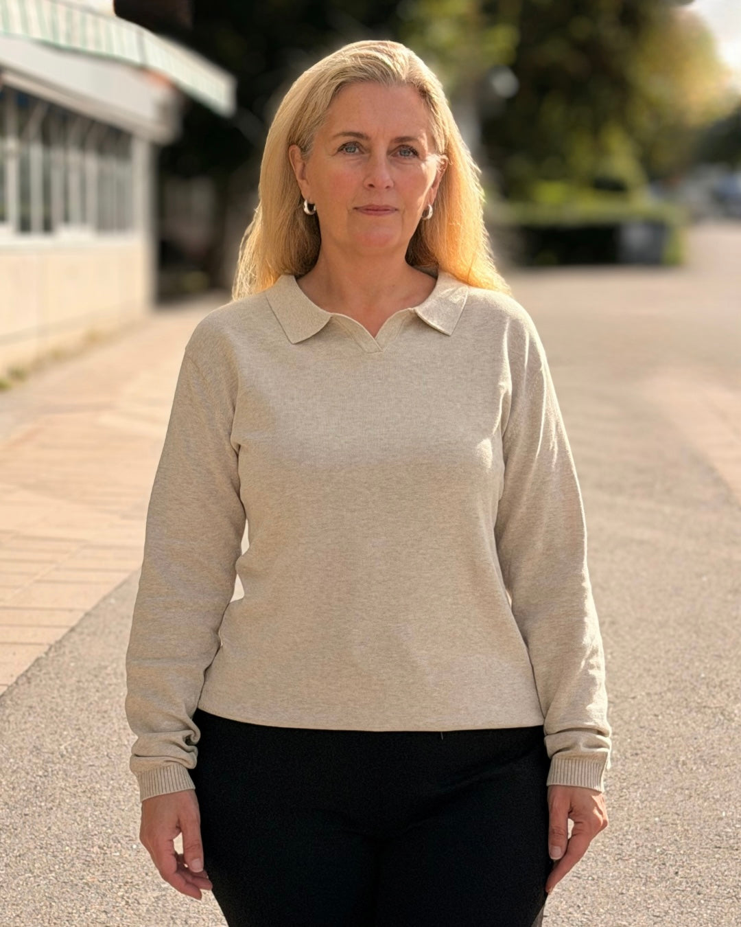 Pullover split neck