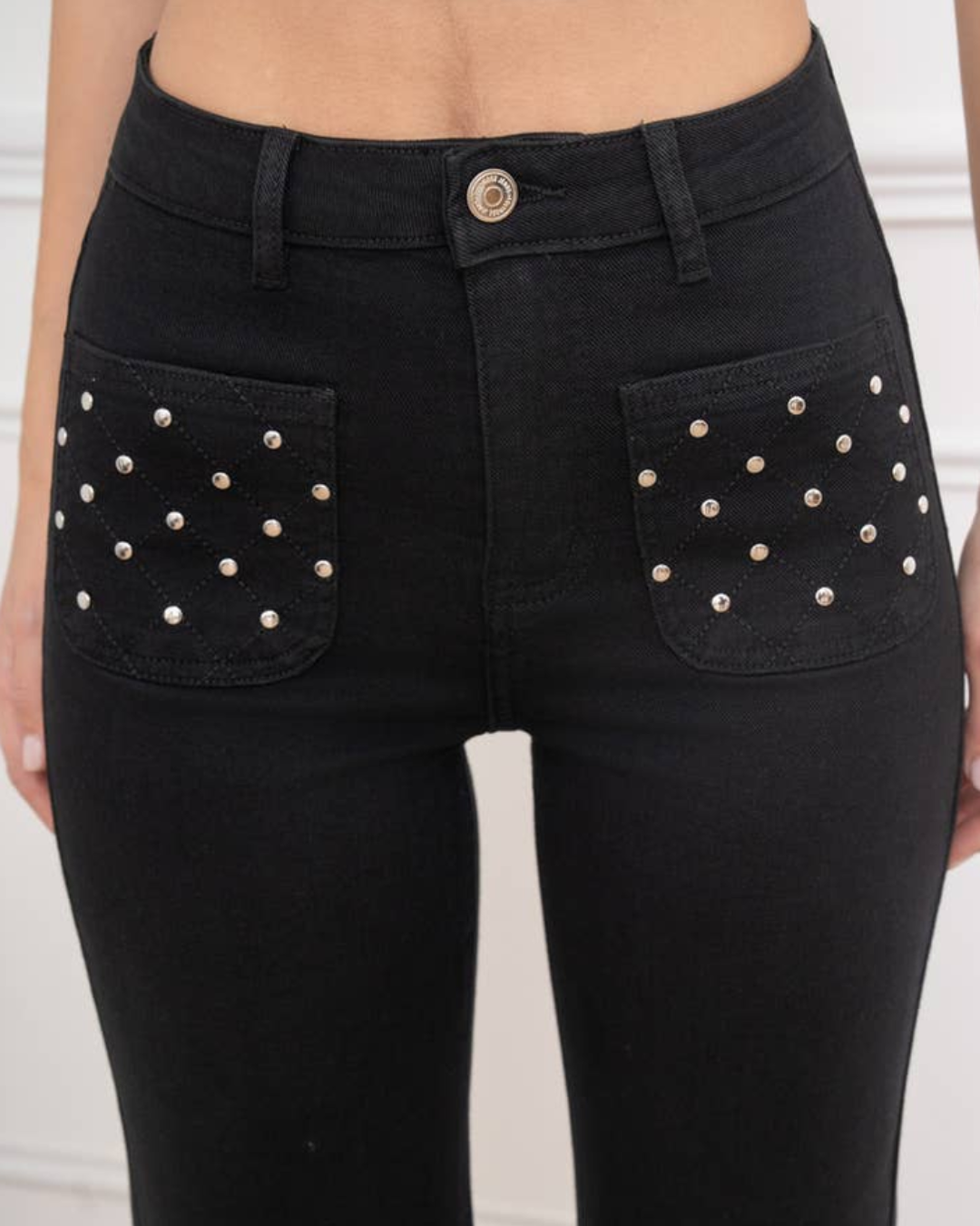 Jeans med strassfickor