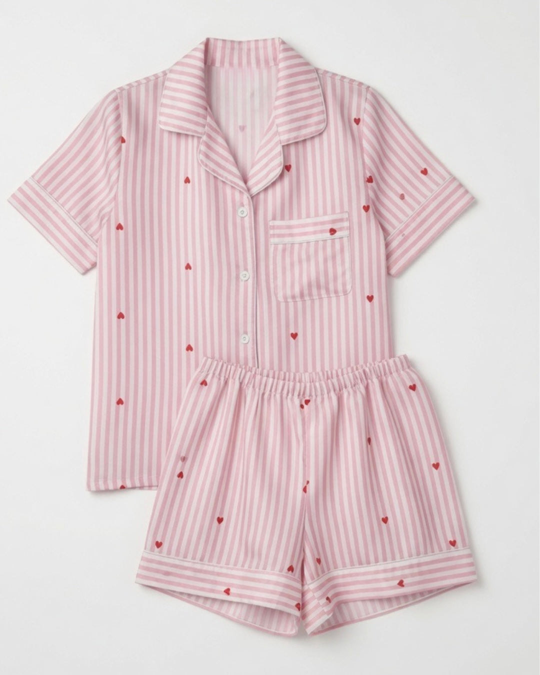 Pyjamas med hjärtan