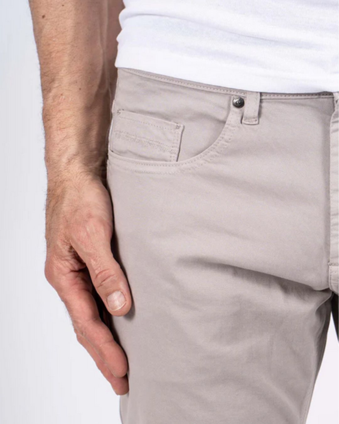 Chinos Ljus sand