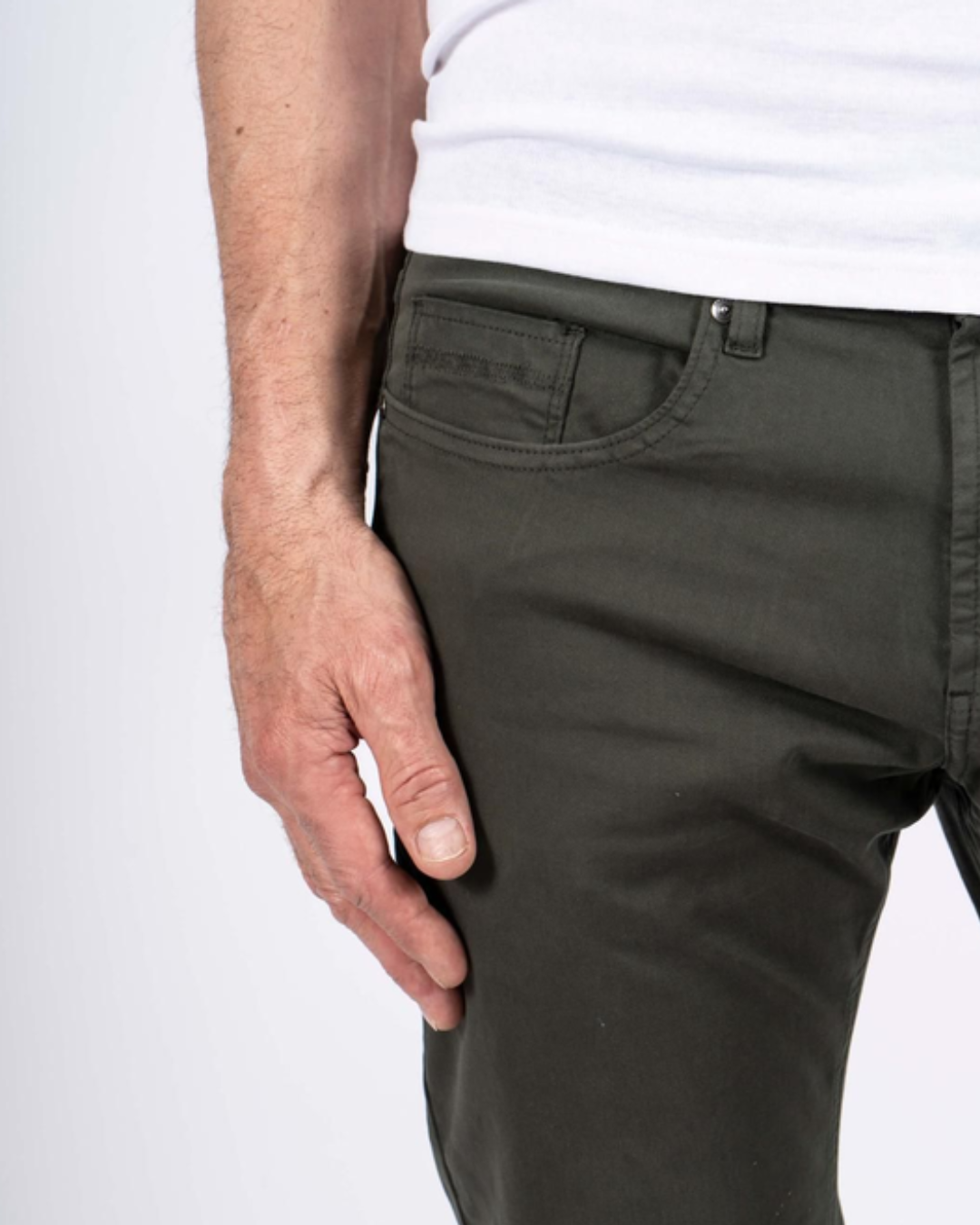 Chinos forest green