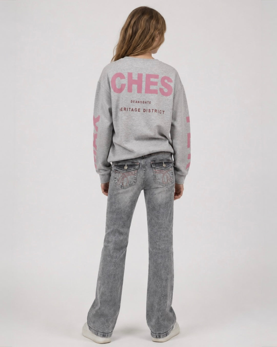 Sweatshirt med tryck bak