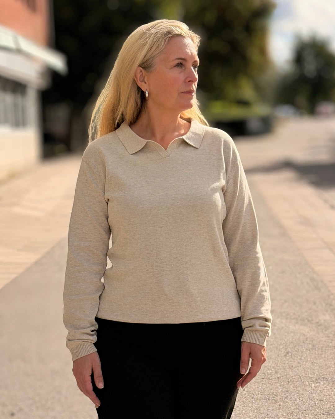 Pullover split neck