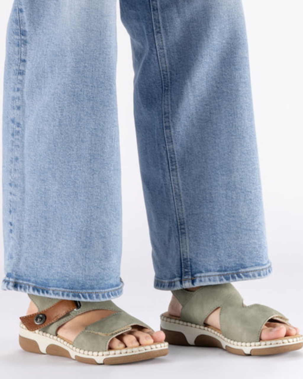 Sandal