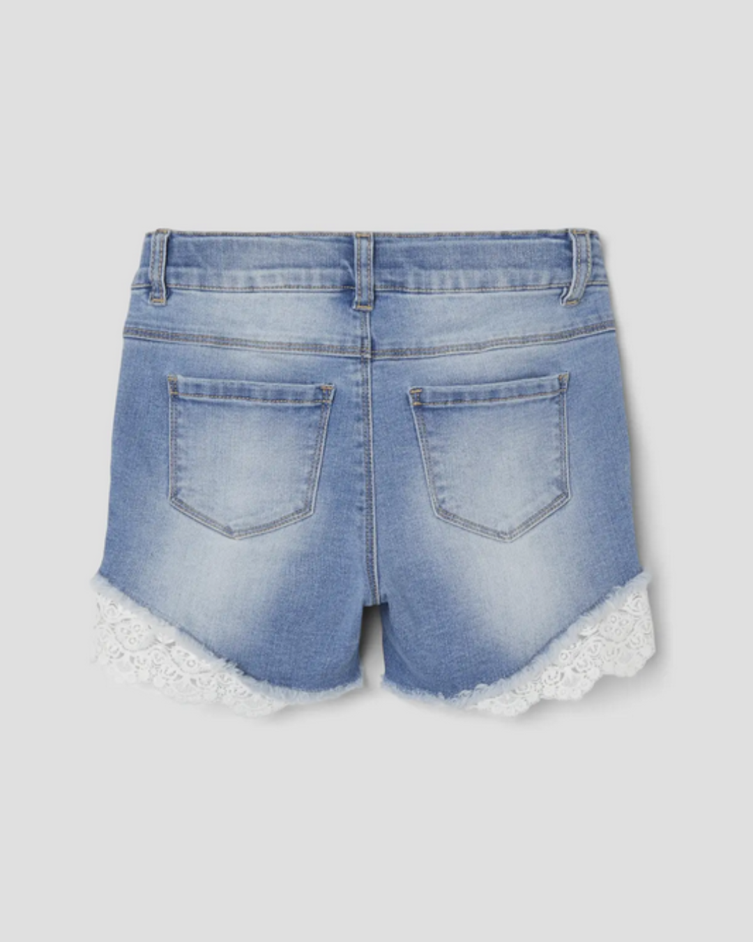 Jeansshorts med spets
