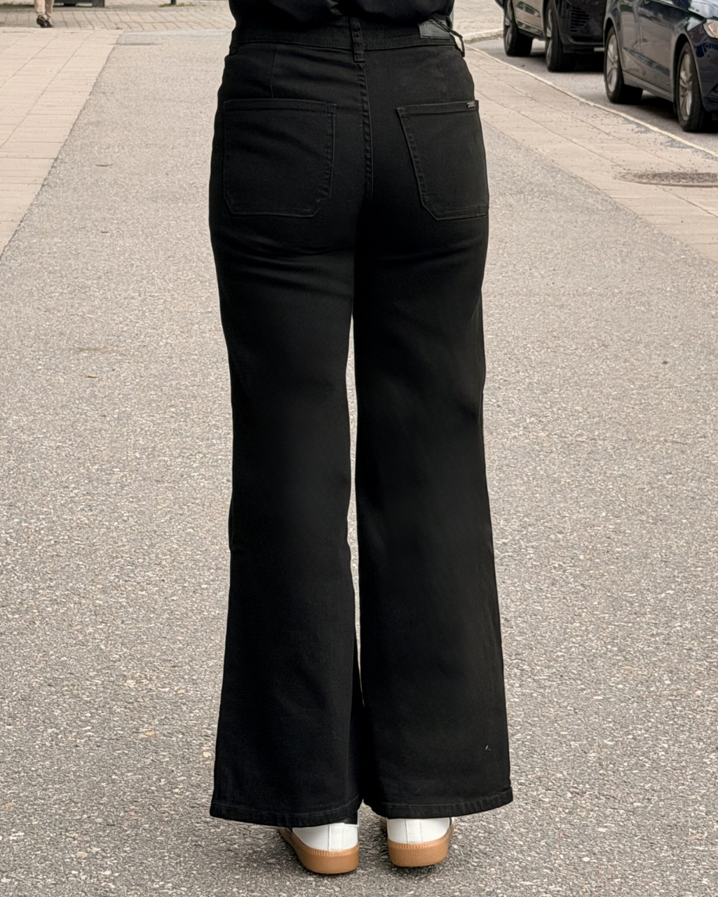Toxik jeans