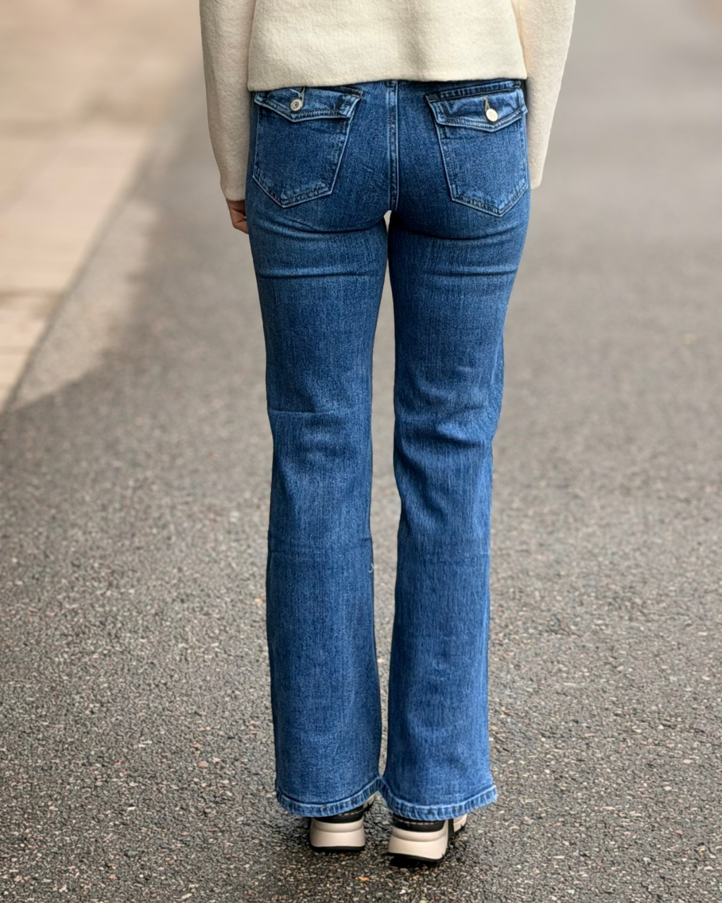 Jeans med lockfickor