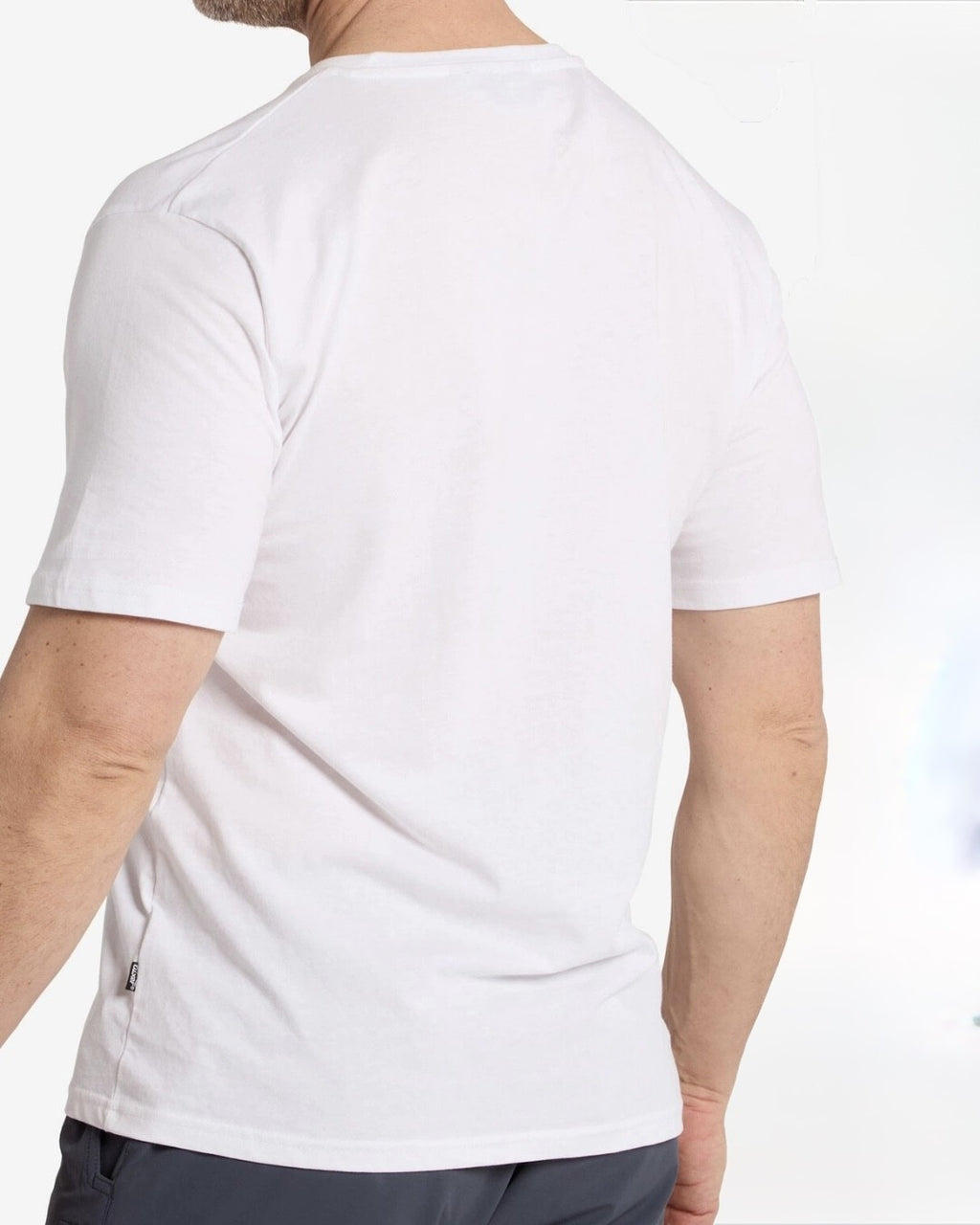 T-shirt med bröstficka