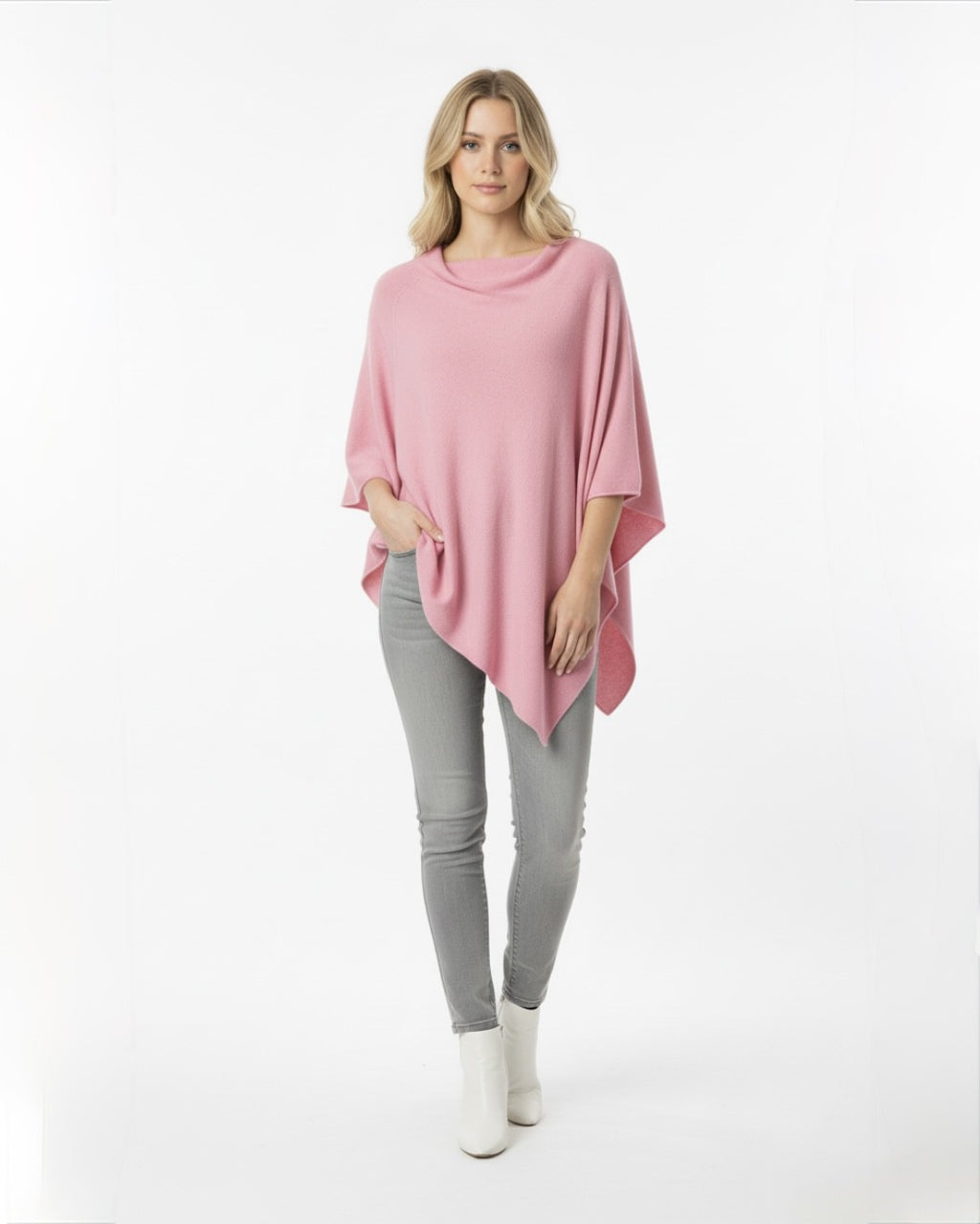 Stickad poncho