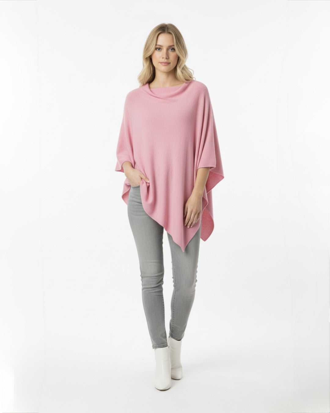 Stickad poncho